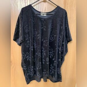 Black Velveteen Shirt Size 22-24